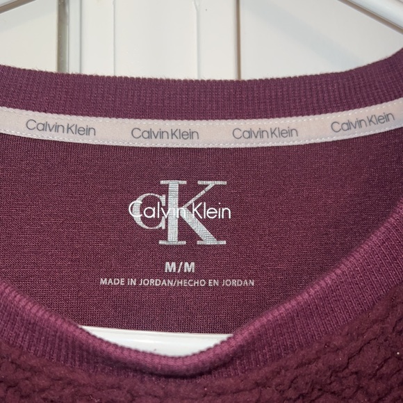 Calvin Klein sweater - Picture 8 of 8